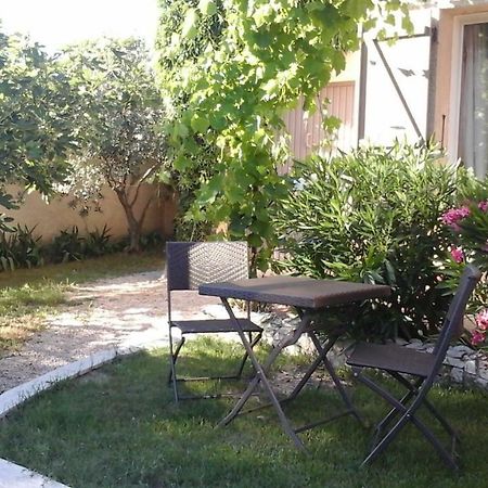 Gite L'Annexe Villelaure Esterno foto