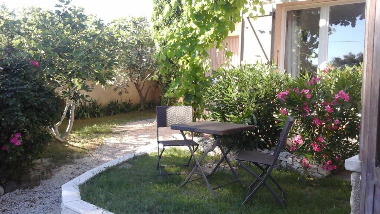 Gite L'Annexe Villelaure Esterno foto